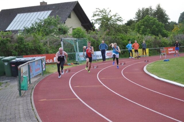 sprintergunzenhausen2018 200m 3.jpg