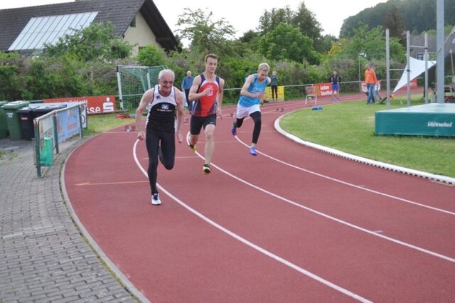sprintergunzenhausen2018 200m 6.jpg